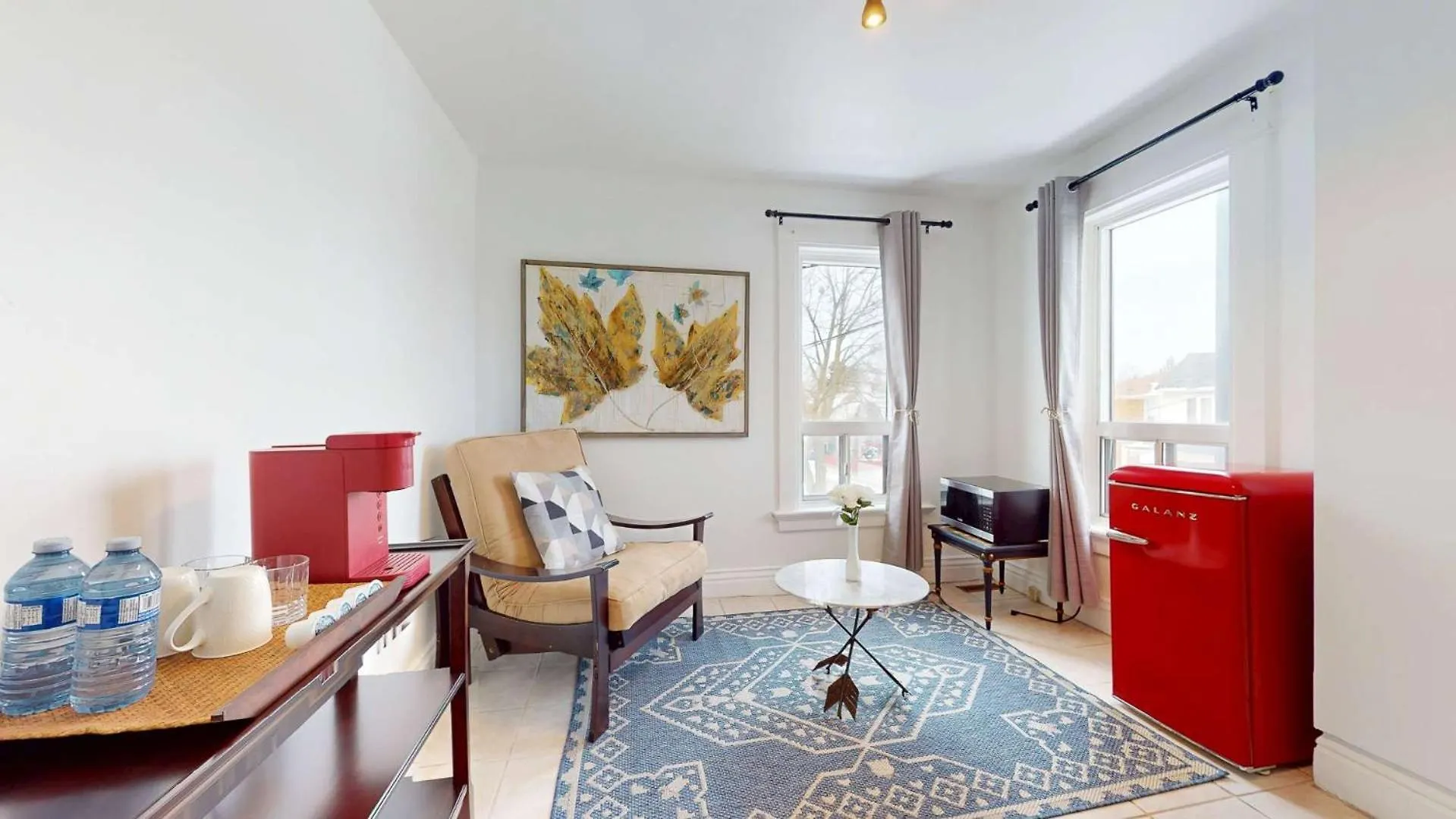 Spacious Suite In Corso Italia Toronto